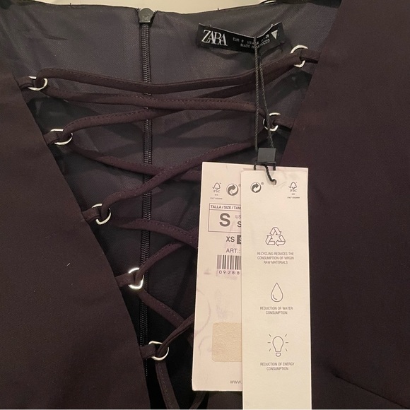 Zara deep V bodysuit w rings - Picture 3 of 4